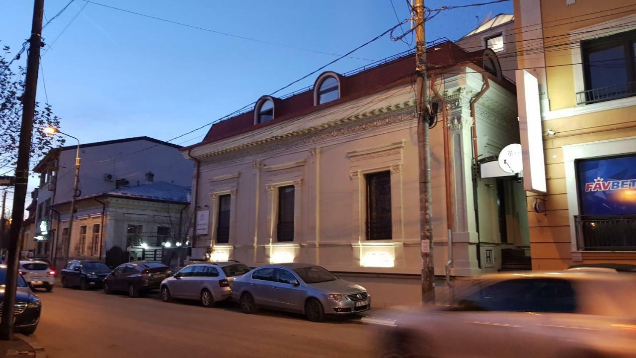 Arbans Elegant Apartment In The City Center Бухарест Экстерьер фото