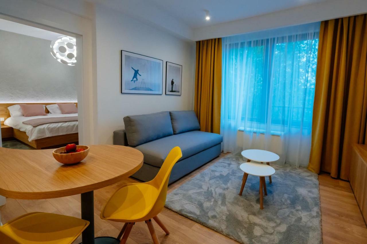 Arbans Elegant Apartment In The City Center Бухарест Экстерьер фото