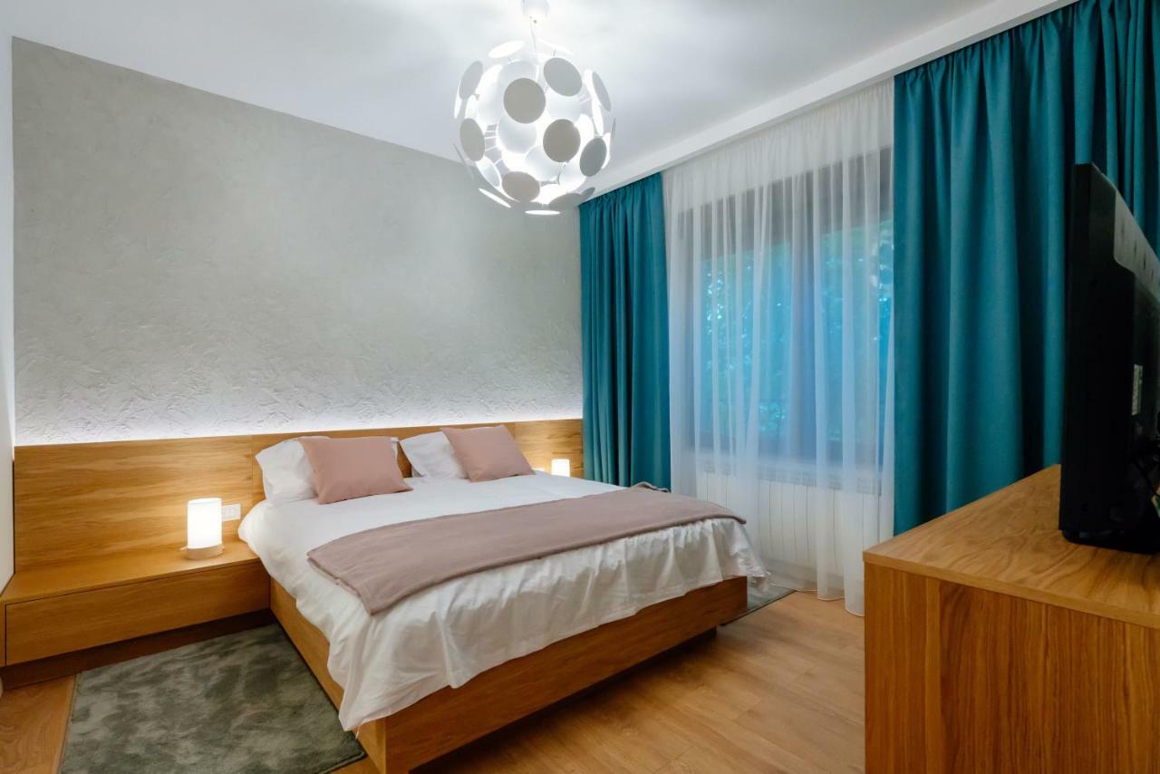 Arbans Elegant Apartment In The City Center Бухарест Экстерьер фото